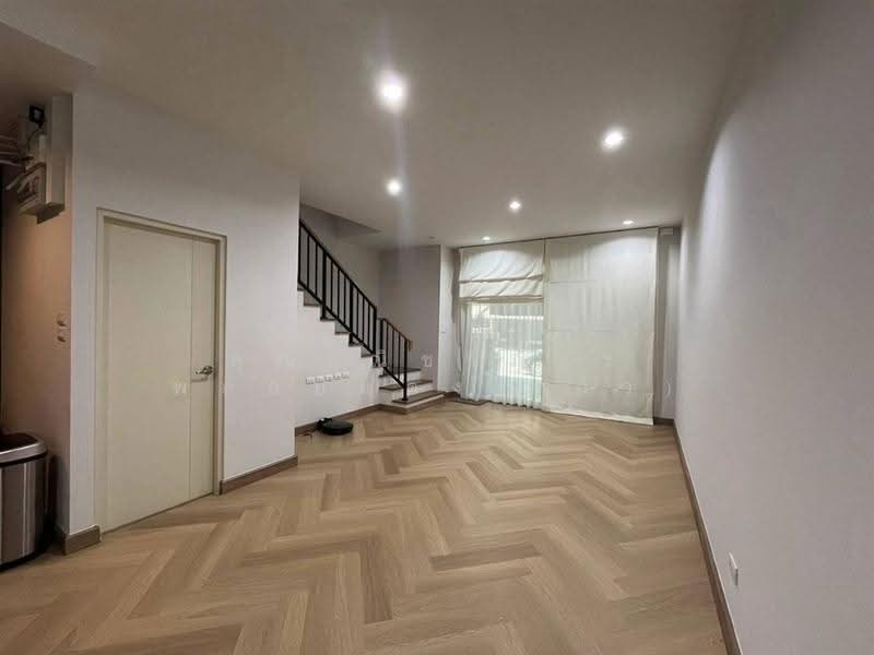 Baan Klang Muang Ladprao-Serithai, Bangkok, 8-2 Soi Serithai 52, Khan Na Yao, Bangkok, 3 Bedrooms, 170 sqm, Townhouse For Sale, by คุณ ณิชาภัทร พลอยแดง (นิว), 500602194 - DDproperty.com