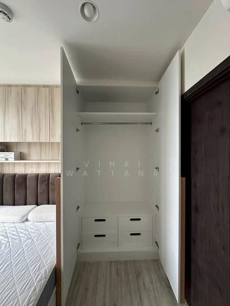 XT Huaikhwang, Bangkok, 244 Ratchadaphisek Road, Huai Khwang, Bangkok, 1 Bedroom, 35 sqm, Condo For Rent, by Vinai Wattana, 500602275 - DDproperty.com
