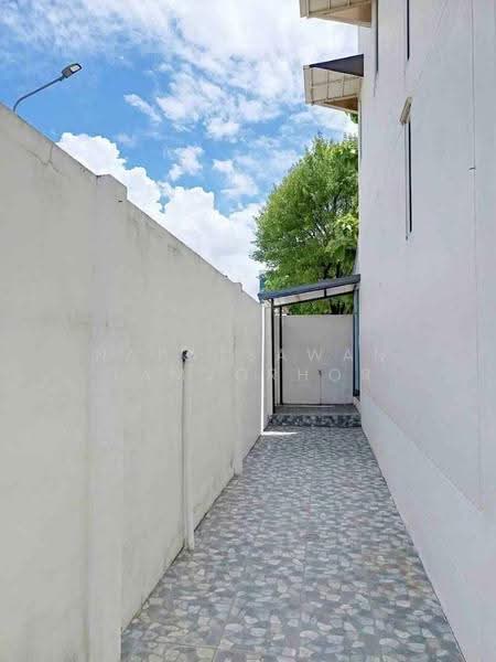4-BR Townhouse, bangkok, Chatuchak, Bangkok, 4 Bedrooms, 140 sqm, Townhouse For Rent, by Napatsawan Tamjorhor, 500602278 - DDproperty.com