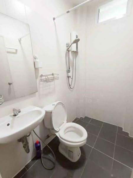 4-BR Townhouse, bangkok, Chatuchak, Bangkok, 4 Bedrooms, 140 sqm, Townhouse For Rent, by Napatsawan Tamjorhor, 500602278 - DDproperty.com