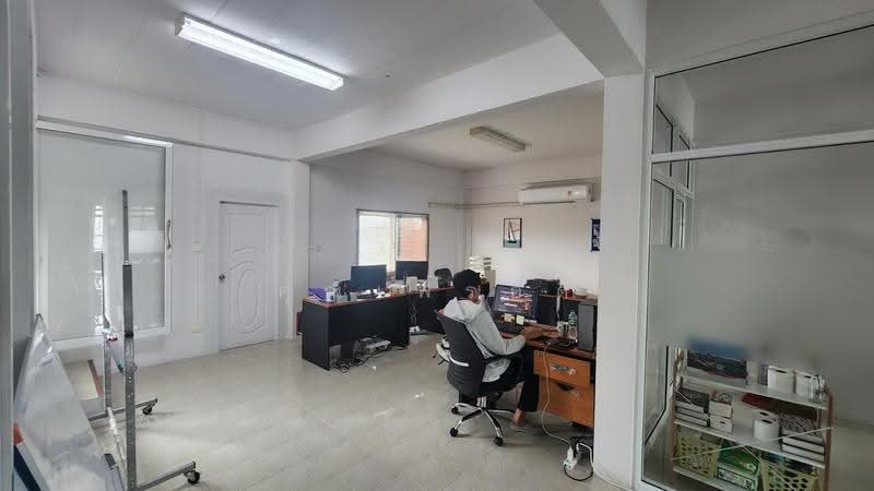 ขายอาคารพาณิชย์ 4 ชั้น ฉลอง ภูเก็ต ติดถนนใหญ่ ทำเลดี ใกล้โรบินสัน ไลฟ์สไตล์, Phuket, Chalong, Muang Phuket, Phuket, , 499 sqm, Shophouse For Sale, by คุณเฟรดดี้, 500602292 - DDproperty.com