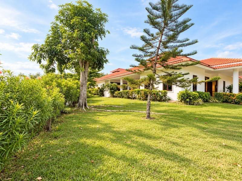 Palm Hills Golf Club and Residence : ปาล์ม ฮิลส์ กอล์ฟ คลับ แอนด์ เรสซิเดนซ์, เพชรบุรี, 1444 Phet Kasem Rd, ชะอำ, เพชรบุรี, 450 ตร.ม., วิลล่า ขาย, โดย Wanwisa Scopetta, 500602302 - DDproperty.com