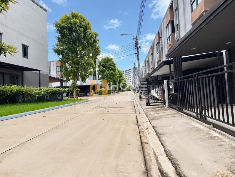 Baan Klang Muang Suksawat-Rama 3, Bangkok, Pracha Uthit 60 Alley, Thung Khru, Bangkok, 3 Bedrooms, 143 sqm, Townhouse For Sale, by HOME Real Estate Service, 500602496 - DDproperty.com