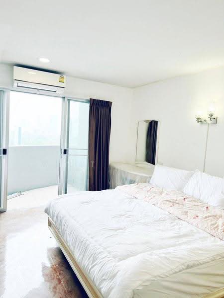 Witthayu Complex, Bangkok, 1673 New Petchaburi Road, Makkasan, Ratchathewi, Bangkok, 2 Bedrooms, 95 sqm, Condo For Rent, by Vinit Arora, 500602529 - DDproperty.com