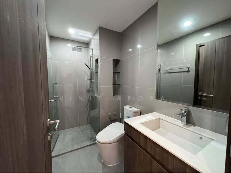IDEO Mobi Asoke, Bangkok, New Petchaburi Road, Bang Kapi, Huai Khwang, Bangkok, 1 Bedroom, 35 sqm, Condo For Rent, by Vinit Arora, 500602545 - DDproperty.com