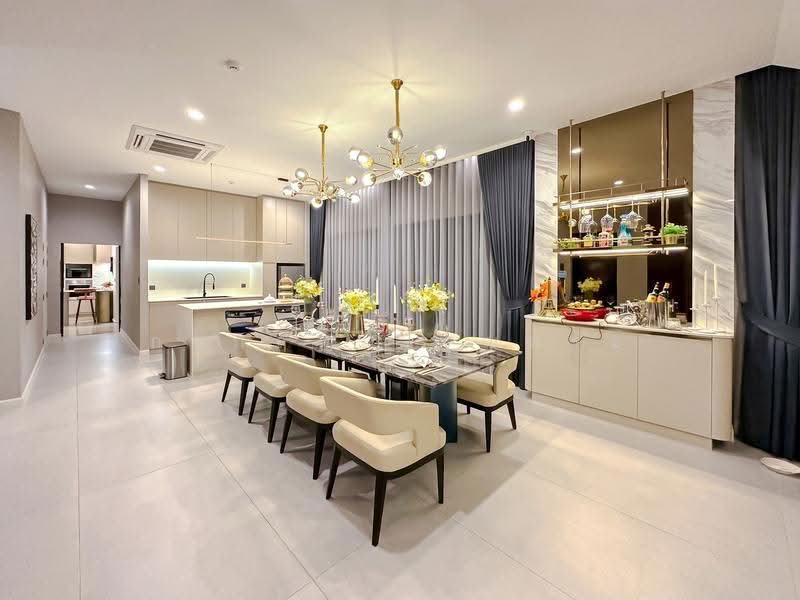 Grand Bangkok Boulevard Krungthepkritha, Bangkok, Srinakarin-Romklao Road, Khlong Sam Prawet, Lat Krabang, Bangkok, 5 Bedrooms, 604 sqm, Single Detached House For Sale, by กรกฤตย์ บุญสระ, 500602549 - DDproperty.com