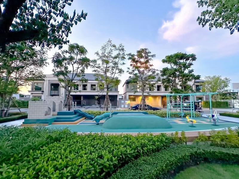 Grand Bangkok Boulevard Krungthepkritha, Bangkok, Srinakarin-Romklao Road, Khlong Sam Prawet, Lat Krabang, Bangkok, 5 Bedrooms, 604 sqm, Single Detached House For Sale, by กรกฤตย์ บุญสระ, 500602549 - DDproperty.com