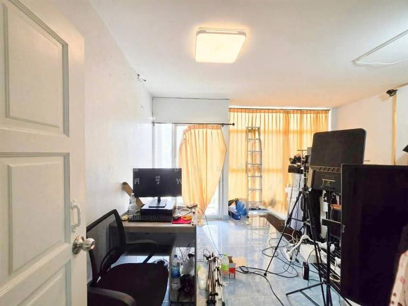 ทาวน์โฮม 3 ชั้น 25.3 ตร.ว. ซอยคู้บอน27 แยก2, Bangkok, ถนนรามอินทรา, Chorake Bua, Lat Phrao, Bangkok, 3 Bedrooms, 160 sqm, Townhouse For Sale, by คุณ ชนะพันธุ์ แก้วศรีพจน์ (ต่อ), 500602731 - DDproperty.com