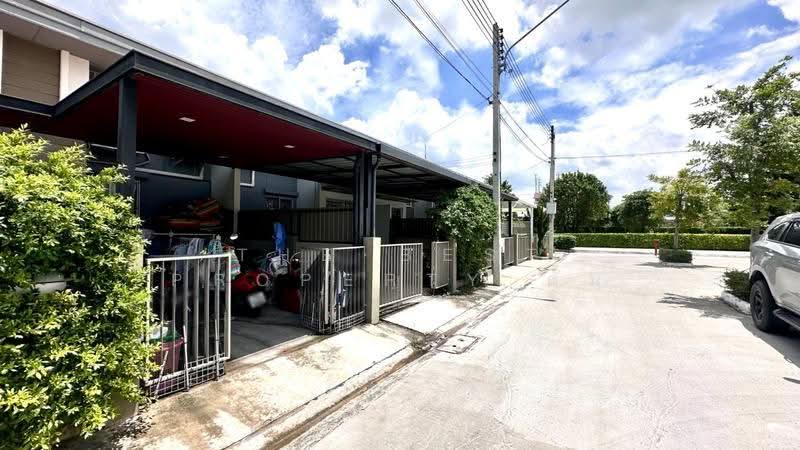 ลุมพินี ทาวน์ วิลล์ รังสิต-คลอง2 (Lumpini Town Ville Rangsit Klong2), Pathum Thani, Prachathipat, Thanyaburi, Pathum Thani, 2 Bedrooms, 100 sqm, Townhouse For Sale, by The Best Property ตั้ม, 500602735 - DDproperty.com