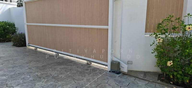 4-BR Villa, Chon Buri (Pattaya), Nong Pru, Bang Lamung (Pattaya), Chon Buri (Pattaya), 4 Bedrooms, 350 sqm, Villa For Sale, by Hirun Puekmaneejinda, 500602853 - DDproperty.com