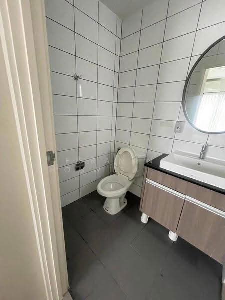 Chapter One ECO Ratchada-Huaikwang, Bangkok, Pracha Uthit Road, Huai Khwang, Bangkok, 1 Bedroom, 30 sqm, Condo For Sale, by Teeranant Chonwisaikajon, 500602857 - DDproperty.com