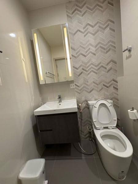 Oka Haus Sukhumvit 36, Bangkok, 3399 Rama 4 Road, Khong Tan, Khlong Toei, Bangkok, 1 Bedroom, 27 sqm, Condo For Sale, by Teeranant Chonwisaikajon, 500602872 - DDproperty.com