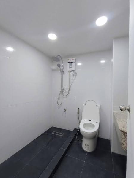 Tararin Chaophaya, Nonthaburi, 401 Nonthaburi Road 1, Bang Kra So, Muang Nonthaburi, Nonthaburi, 1 Bedroom, 39 sqm, Condo For Sale, by คุณวี, 500602928 - DDproperty.com