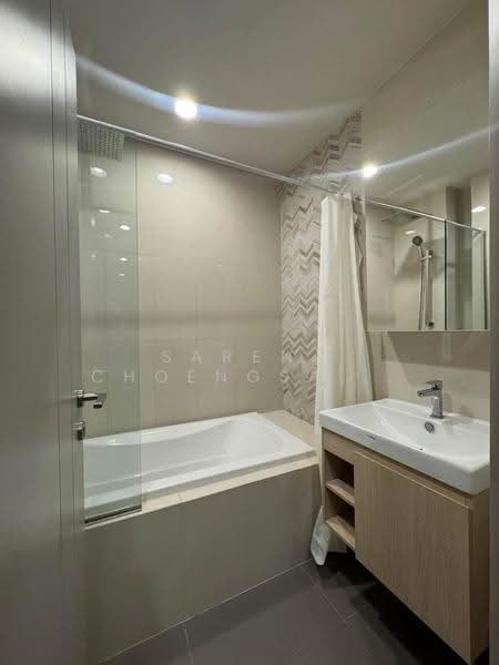 Oka Haus Sukhumvit 36, Bangkok, 3399 Rama 4 Road, Khong Tan, Khlong Toei, Bangkok, 1 Bedroom, 35 sqm, Condo For Rent, by Sarena Choengsamor, 500603088 - DDproperty.com