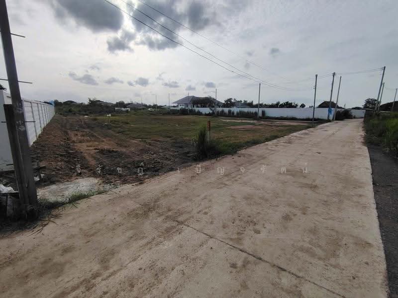 392.2 TW | Hot! Ideal Start Up Home Development! 3 Chanote Title Deed Plots & Private Access Road, prachuap-khiri-khan, Hin Lek Fai, Hua Hin, Prachuap Khiri Khan, , 1,568 sqm, Land For Sale, by จิรัชฎ์ เบ็ญจรัตน์, 500603170 - DDproperty.com
