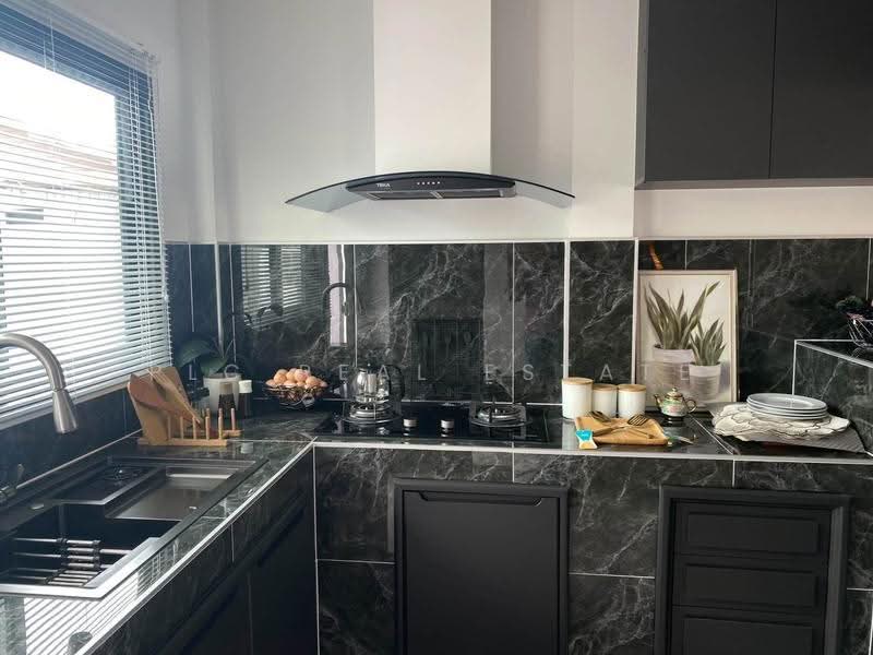 3 Bedroom Semi Detached House for Sale Siam Country Club, Chon Buri (Pattaya), Bang Lamung, Bang Lamung (Pattaya), Chon Buri (Pattaya), 3 Bedrooms, 250 sqm, Single Detached House For Sale, by PLC real estate, 500603261 - DDproperty.com