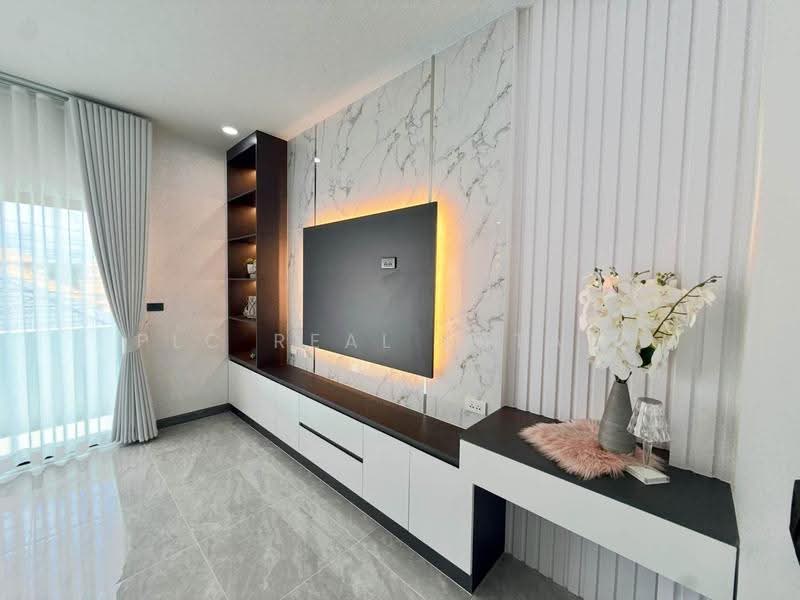 3 Bedroom Semi Detached House for Sale Siam Country Club, Chon Buri (Pattaya), Bang Lamung, Bang Lamung (Pattaya), Chon Buri (Pattaya), 3 Bedrooms, 250 sqm, Single Detached House For Sale, by PLC real estate, 500603261 - DDproperty.com