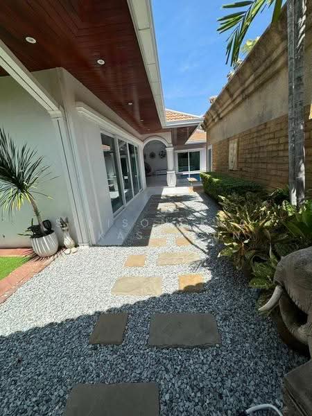2-BR Villa, Chon Buri (Pattaya), Nong Pru, Bang Lamung (Pattaya), Chon Buri (Pattaya), 2 Bedrooms, 185 sqm, Villa For Sale, by Sirisongkran Kasemkun, 500603313 - DDproperty.com