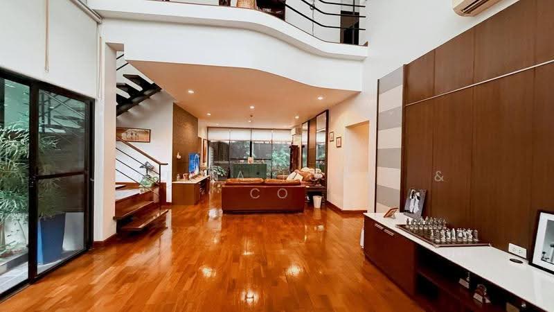 Baan Sasida, Bangkok, 19/1 Sukhumvit, Khong Tan, Khlong Toei, Bangkok, 3 Bedrooms, 220 sqm, Condo For Rent, by Jentina Homes & Co, 500603449 - DDproperty.com