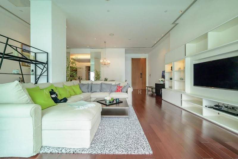 Le Raffine Sukhumvit 39, Bangkok, Soi Sukhumvit 39, Khlong Tan Nua, Watthana, Bangkok, 2 Bedrooms, 237 sqm, Condo For Rent, by Nat Tantirapan, 500603483 - DDproperty.com