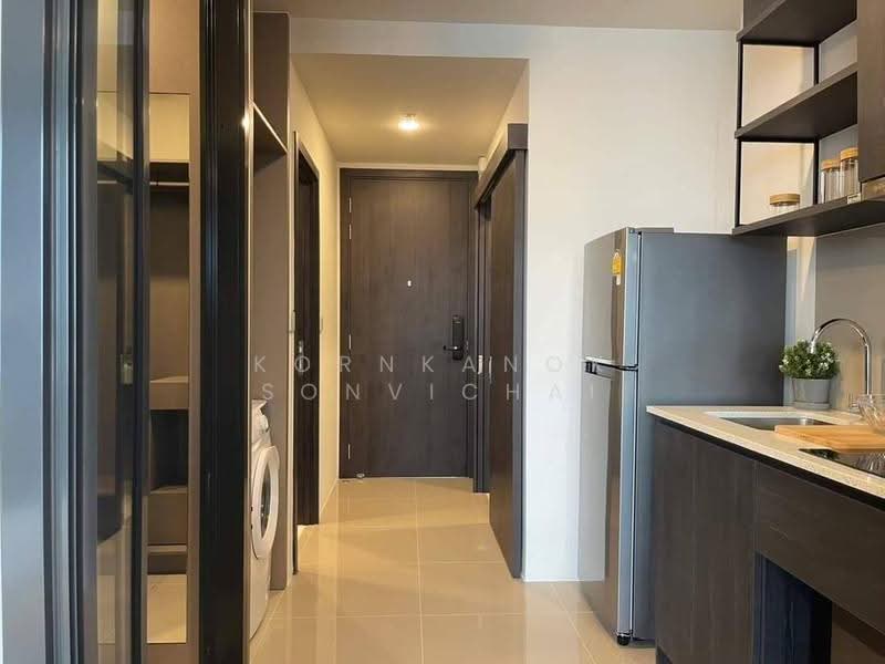 XT Huaikhwang, Bangkok, 244 Ratchadaphisek Road, Huai Khwang, Bangkok, 1 Bedroom, 30 sqm, Condo For Rent, by Kornkanok Sonvichai, 500603487 - DDproperty.com