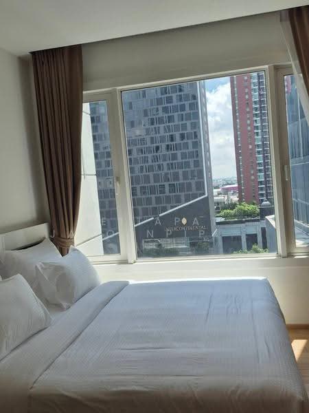 Siri At Sukhumvit, Bangkok, 902 Sukhumvit Road, Phra Kanong, Khlong Toei, Bangkok, 1 Bedroom, 52 sqm, Condo For Rent, by Jettapat Jaroonpipatkun, 500603557 - DDproperty.com