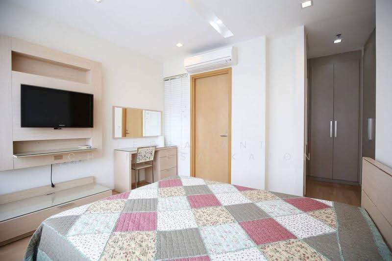 Siri At Sukhumvit, Bangkok, 902 Sukhumvit Road, Phra Kanong, Khlong Toei, Bangkok, 2 Bedrooms, 74 sqm, Condo For Rent, by Teeranant Chonwisaikajon, 500603570 - DDproperty.com