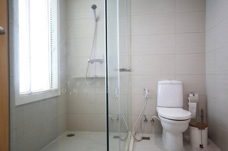 Siri At Sukhumvit, Bangkok, 902 Sukhumvit Road, Phra Kanong, Khlong Toei, Bangkok, 2 Bedrooms, 74 sqm, Condo For Rent, by Teeranant Chonwisaikajon, 500603570 - DDproperty.com