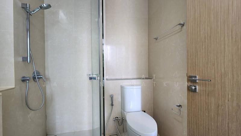 The Esse Asoke, Bangkok, 333 Soi Sukhumvit 21, Sukhumvit Road, Khlongtoei Nua, Watthana, Bangkok, 1 Bedroom, 46 sqm, Condo For Rent, by Jettapat Jaroonpipatkun, 500603607 - DDproperty.com