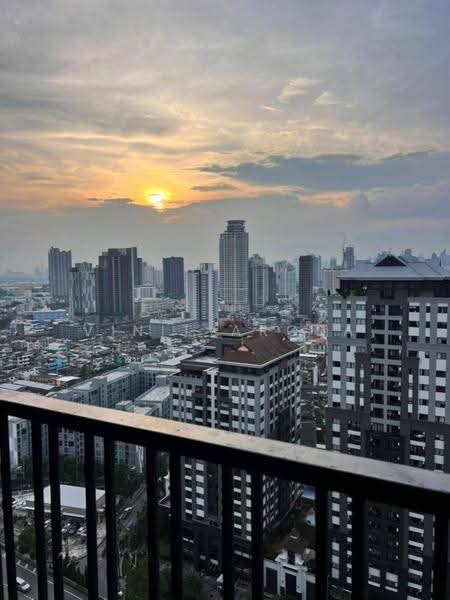 The Base Park East Sukhumvit 77, Bangkok, 99 Soi Pridi Banomyong 2, Phra Kanong Nua, Watthana, Bangkok, 1 Bedroom, 31 sqm, Condo For Rent, by Vinit Arora, 500603908 - DDproperty.com