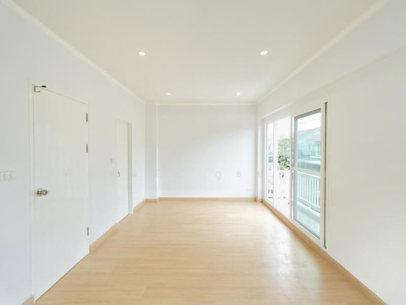 Renovated Semi-Detached: Supalai Ville Khlong 2, Pathum Thani, Pathum Thani, Khlong Song, Khlong Luang, Pathum Thani, 3 Bedrooms, 151 sqm, Semi-Detached House (Twin House) For Sale, by พิมพ์นภัส ภูธนภัทร, 500604289 - DDproperty.com