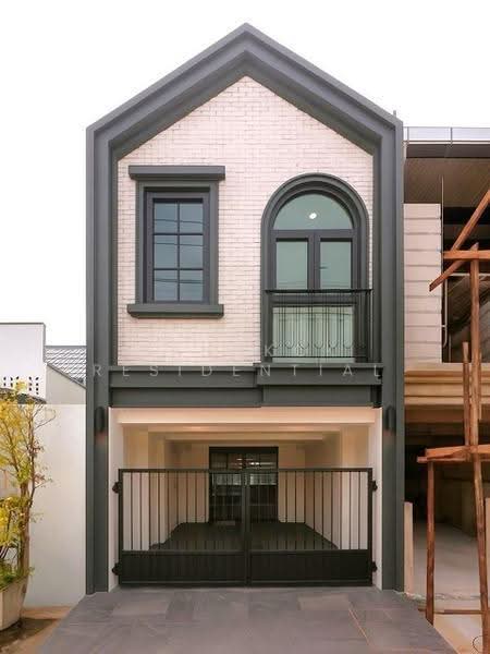 Townhouse, Bangkok, Sukhumvit 71, Phra Kanong Nua, Watthana, Bangkok, 3 Bedrooms, 192 sqm, Single Detached House For Rent, by Bangkok Residential, 500604327 - DDproperty.com