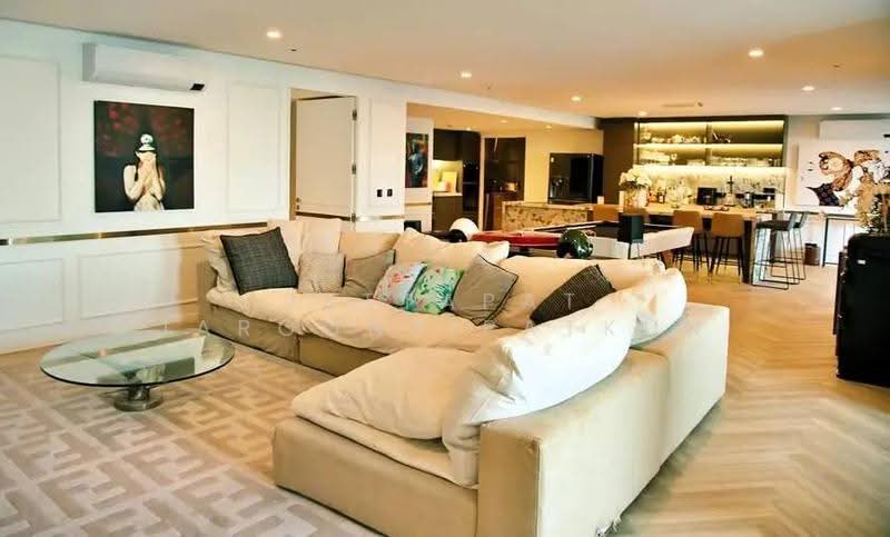 Fifty Fifth Tower, Bangkok, 84 Soi Sukhumvit 55, Sukhumvit Road, Khlong Tan Nua, Watthana, Bangkok, 4 Bedrooms, 275 sqm, Condo For Sale, by Jettapat Jaroonpipatkun, 500604392 - DDproperty.com