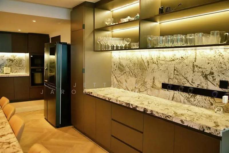 Fifty Fifth Tower : ฟิฟตี้ฟิฟท์ ทาวเวอร์, กรุงเทพ, 84 ซอยสุขุมวิท 55 ถนนสุขุมวิท, คลองตันเหนือ, วัฒนา, กรุงเทพ, 275 ตร.ม., คอนโด ขาย, โดย Jettapat Jaroonpipatkun, 500604392 - DDproperty.com