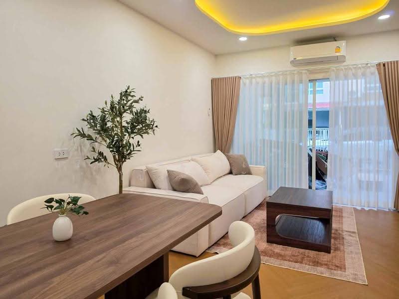 Villette Lite Pattanakarn, Bangkok, Soi Phatthanakan 38, Phatthanakan Road, Suan Luang, Bangkok, 3 Bedrooms, 100 sqm, Townhouse For Rent, by Property Pro Co.,Ltd, 500604505 - DDproperty.com