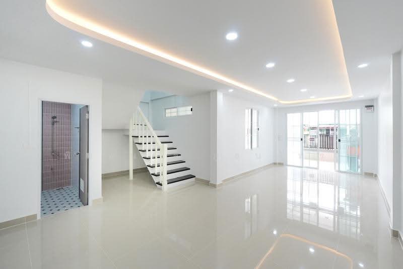 Renovated Townhouse: Thai Somboon 2, Khlong 3, Pathum Thani, pathum-thani, ถนนเลียบคลองสาม (ถนนโยธาธิการคูคต-คลองหลวง), Khlong Sam, Khlong Luang, Pathum Thani, 3 Bedrooms, 88 sqm, Townhouse For Sale, by พิมพ์นภัส ภูธนภัทร, 500604570 - DDproperty.com