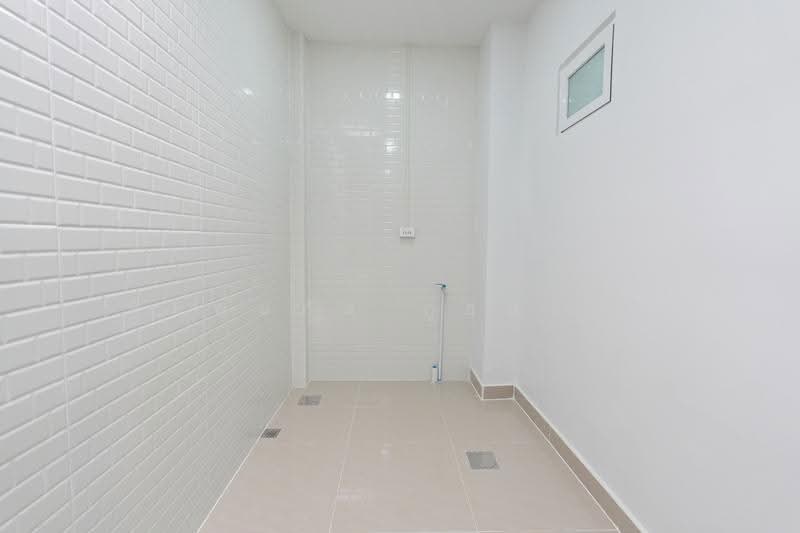 Renovated Townhouse: Thai Somboon 2, Khlong 3, Pathum Thani, pathum-thani, ถนนเลียบคลองสาม (ถนนโยธาธิการคูคต-คลองหลวง), Khlong Sam, Khlong Luang, Pathum Thani, 3 Bedrooms, 88 sqm, Townhouse For Sale, by พิมพ์นภัส ภูธนภัทร, 500604570 - DDproperty.com