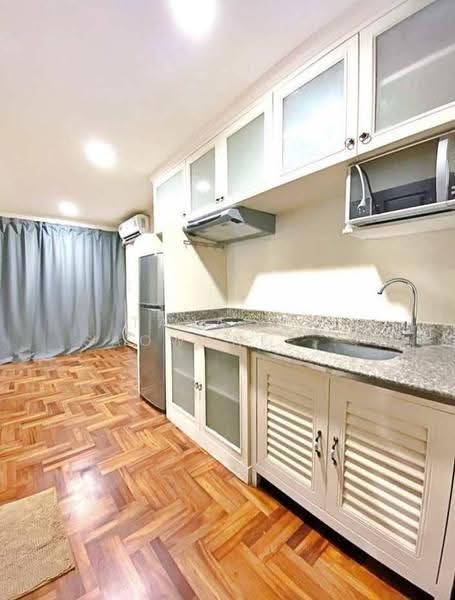 The Prime Suites, Bangkok, 17 Sukhumvit Soi 18, Khlong Toei, Bangkok, 1 Bedroom, 35 sqm, Condo For Sale, by Tanapon Saowaneeyakorn, 500604662 - DDproperty.com