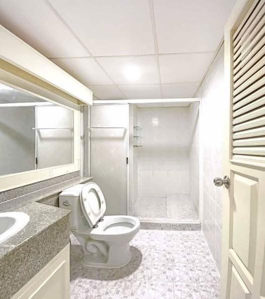 The Prime Suites, Bangkok, 17 Sukhumvit Soi 18, Khlong Toei, Bangkok, 1 Bedroom, 35 sqm, Condo For Sale, by Tanapon Saowaneeyakorn, 500604662 - DDproperty.com