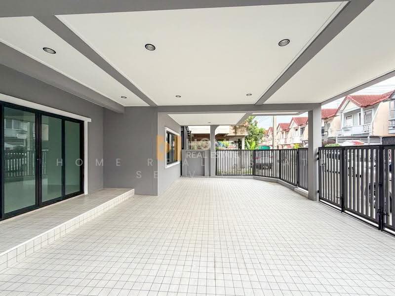 อิ่มอัมพร 2, Bangkok, Bang Chuek Nang, Taling Chan, Bangkok, 5 Bedrooms, 200 sqm, Semi-Detached House (Twin House) For Sale, by HOME Real Estate Service, 500604736 - DDproperty.com