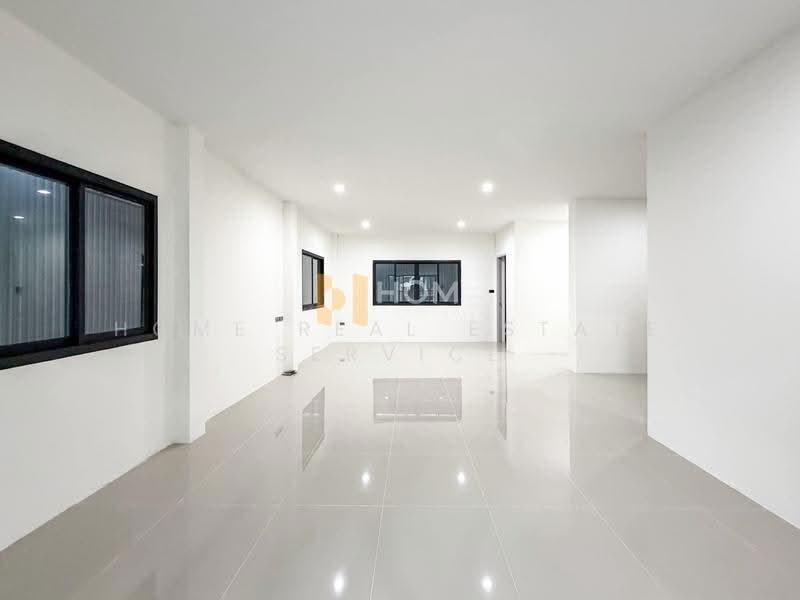 อิ่มอัมพร 2, Bangkok, Bang Chuek Nang, Taling Chan, Bangkok, 5 Bedrooms, 200 sqm, Semi-Detached House (Twin House) For Sale, by HOME Real Estate Service, 500604736 - DDproperty.com