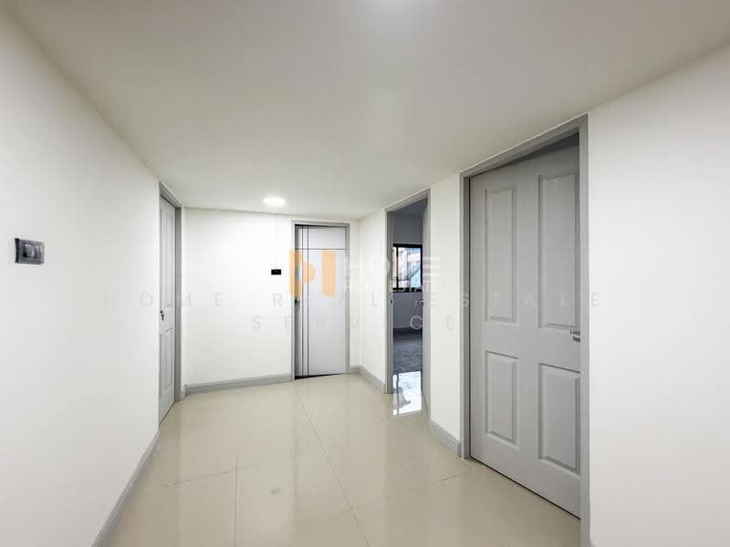 อิ่มอัมพร 2, Bangkok, Bang Chuek Nang, Taling Chan, Bangkok, 5 Bedrooms, 200 sqm, Semi-Detached House (Twin House) For Sale, by HOME Real Estate Service, 500604736 - DDproperty.com