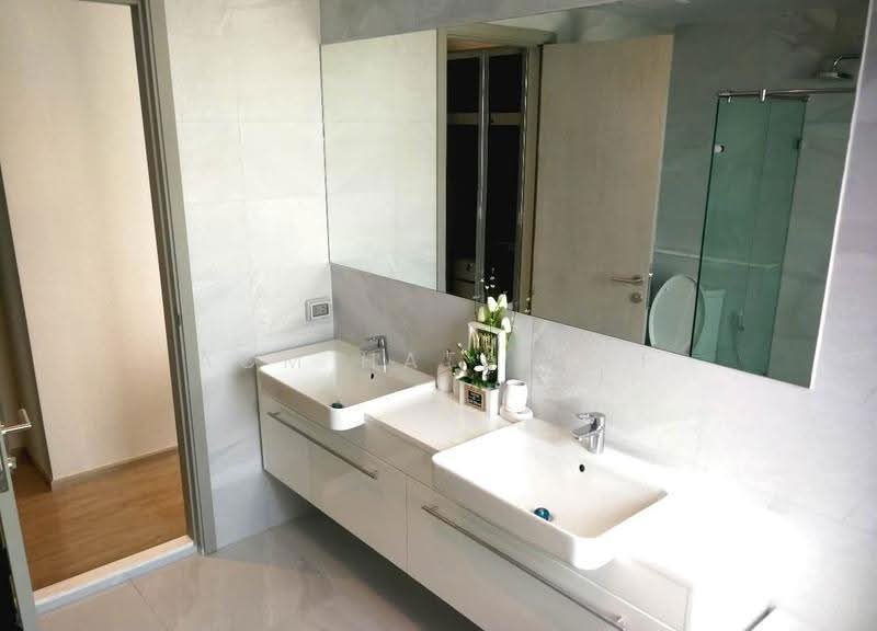 Rhythm Ekkamai, Bangkok, 11 Soi Sukhumvit 63, Khlongtoei Nua, Watthana, Bangkok, 2 Bedrooms, 70 sqm, Condo For Rent, by Aom Hatairat, 500604788 - DDproperty.com