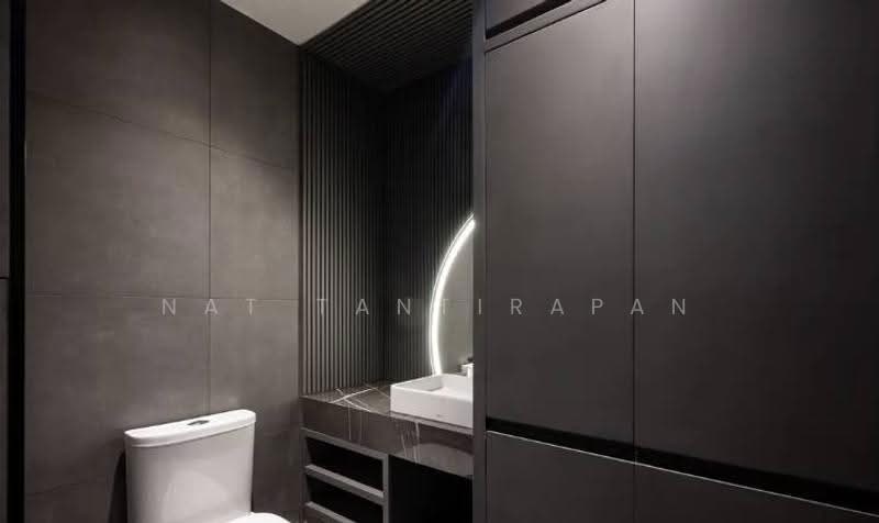 The Esse Asoke, Bangkok, 333 Soi Sukhumvit 21, Sukhumvit Road, Khlongtoei Nua, Watthana, Bangkok, 2 Bedrooms, 158 sqm, Condo For Sale, by Nat Tantirapan, 500604946 - DDproperty.com