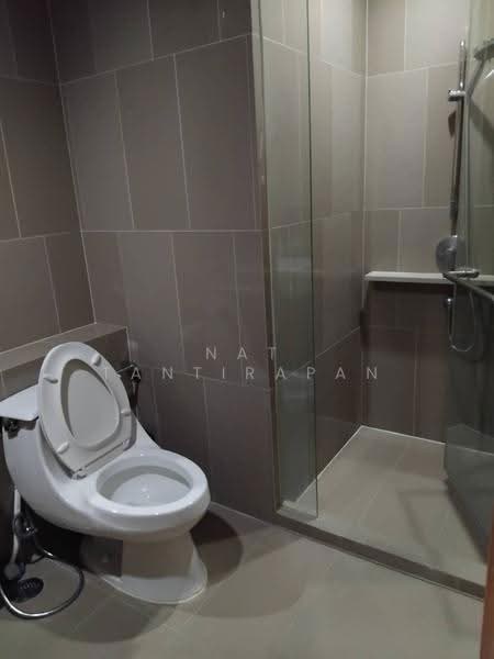 Prive by Sansiri, Bangkok, 68 Soi Ruamrudee, Wireless Road, Lumphini, Pathum Wan, Bangkok, 3 Bedrooms, 155 sqm, Condo For Rent, by Nat Tantirapan, 500605137 - DDproperty.com
