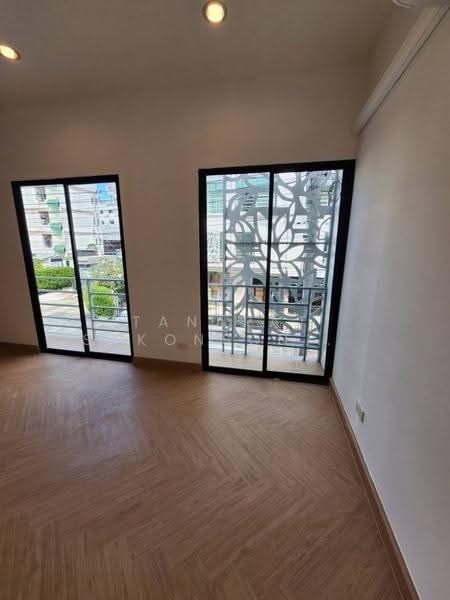 3-BR Townhouse, bangkok, Khlong Tanon, Sai Mai, Bangkok, 3 Bedrooms, 144 sqm, Townhouse For Rent, by Tanapat Sakonsontised, 500605145 - DDproperty.com