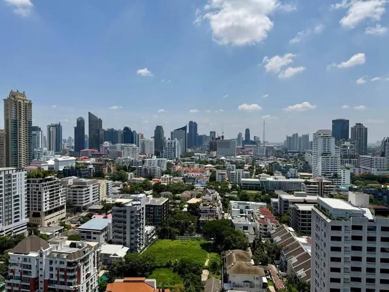 D.S. Tower 1 Sukhumvit 33, Bangkok, Soi Phrom Chit, Khlong Tan Nua, Watthana, Bangkok, 3 Bedrooms, 250 sqm, Condo For Rent, by Thanyalak Ajmera, 500605422 - DDproperty.com