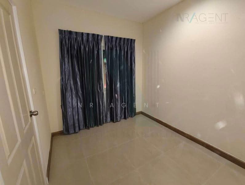 Golden Town 2 Onnut-Ladkrabang, Bangkok, Soi Prachathorn, Lat Krabang, Bangkok, 4 Bedrooms, 113 sqm, Townhouse For Sale, by NR AGENT, 500605455 - DDproperty.com