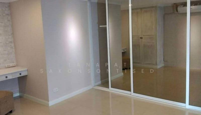 Beverly Tower, bangkok, 52 Soi Chai Yot, Khlongtoei Nua, Watthana, Bangkok, 2 Bedrooms, 120 sqm, Condo For Sale, by Tanapat Sakonsontised, 500605488 - DDproperty.com