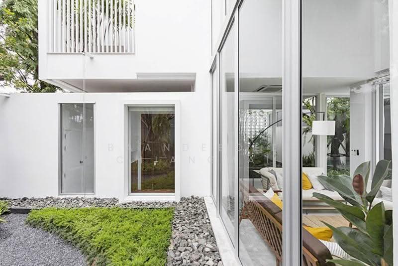 Pool Villa – ใกล้บิ๊กซีแม่เหียะ เพียง 10 นาที ขายราคาเพียง 19.9 ล้านบาท (ค่าโอนคนละครึ่ง) No.9SB462, Chiang Mai, San Phak Wan, Hang Dong, Chiang Mai, 4 Bedrooms, 200 sqm, Single Detached House For Sale, by Baandeedee Chiangmai, 500605616 - DDproperty.com